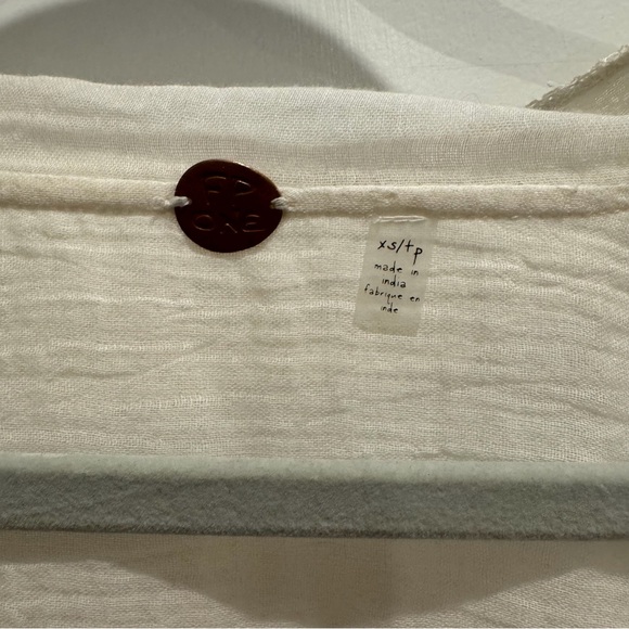 FP 1 Elodie Elegant Cream Button-Down Blouse - Picture 2 of 5